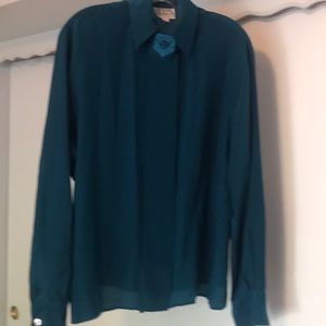 Anne Klein long sleeve blouse with hidden buttons and removable emblem
